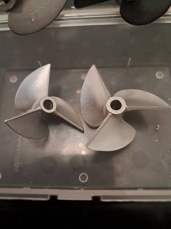 Modellismo RC: Propeller für RC Boot 4x – Nuovo (secondo la descrizione) da Lengnau BE venduto da zebra-jonny 2