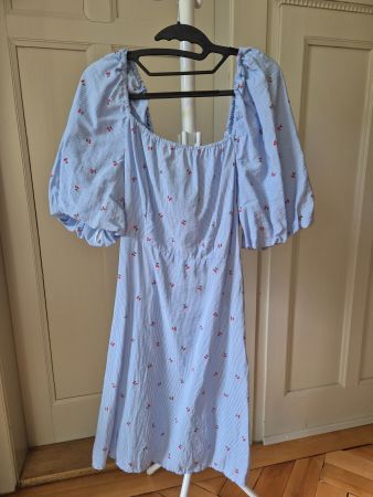 Sommerkleid (geht auch für Schwangerschaft) hellblau, L