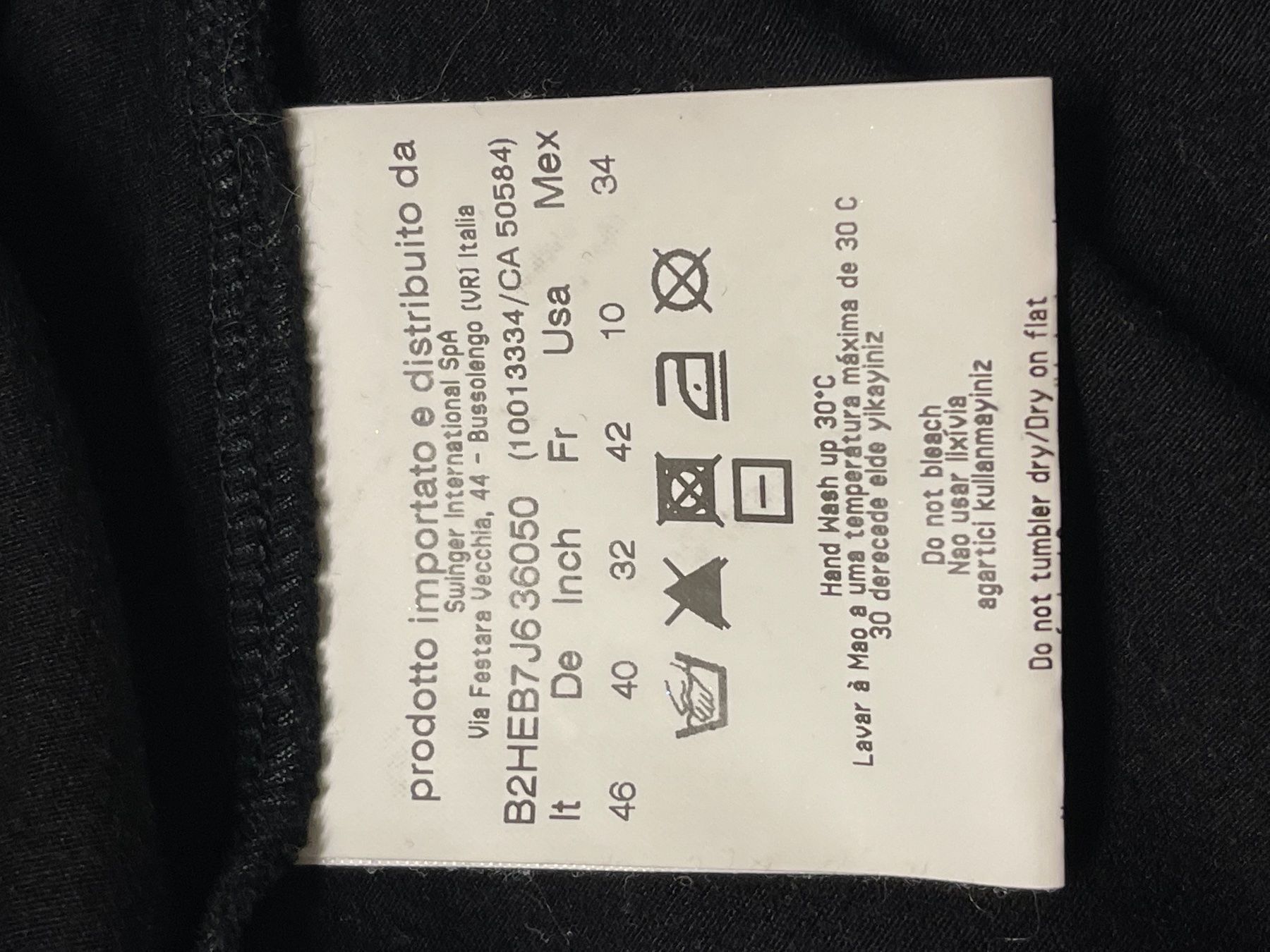 Versace T-shirt: VERSACE Shirt Gr 40 – Usato da Hildisrieden venduto da Inna71 5