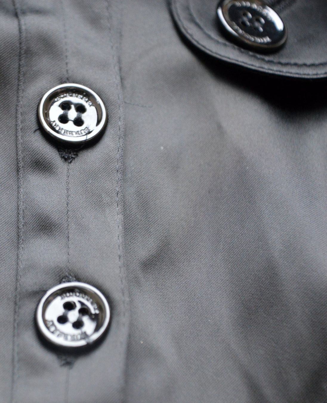 Burberry Vestiti: Kleid Burberry .38 robe – Usato da Collonges venduto da Auganien 6