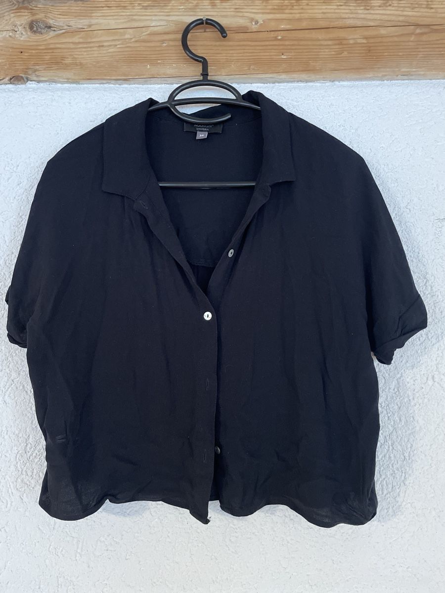 Camicette: Schwarze Bluse mit Top, crop schnitt – Usato da Neuhausen venduto da kak_5bnw 2