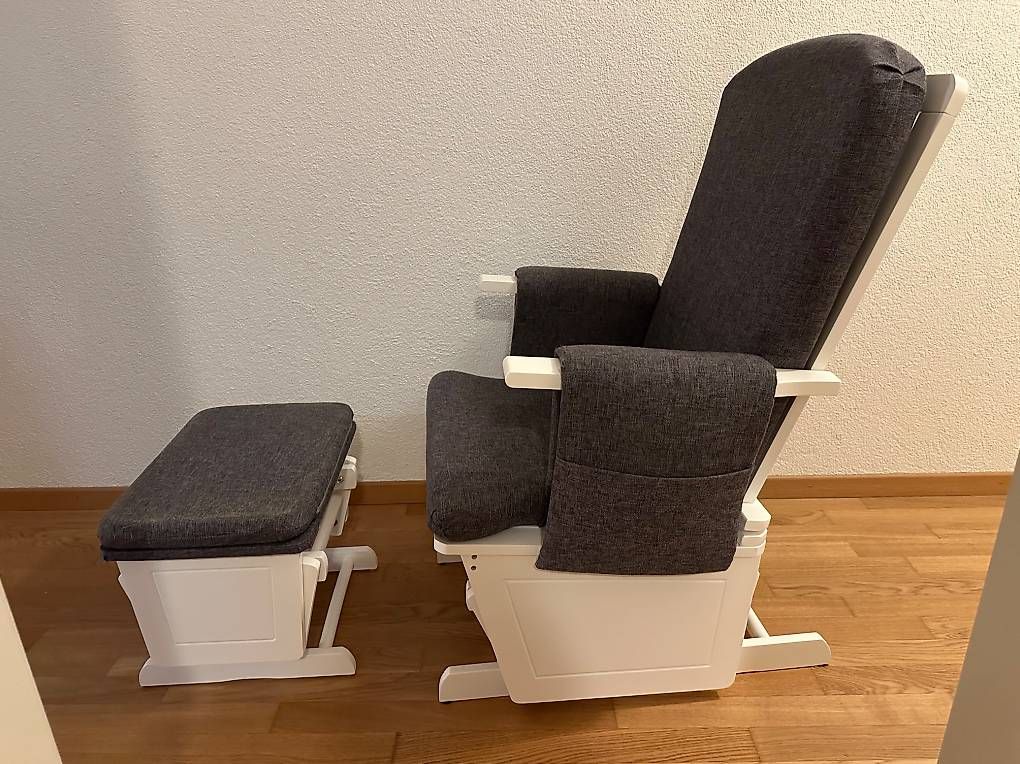 Sedie: Stillstuhl mit Hocker – Usato da Schneisingen venduto da TravelAddict91 1