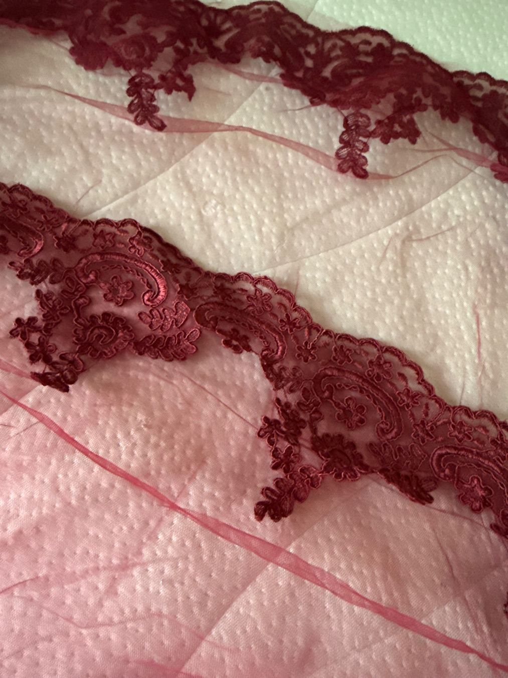 Vestiti: BORDEAUX HENNAKLEID MIT SCHLEIER – Usato da GATTIKON venduto da supercakesm 9