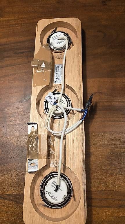 Lampadari & plafoniere: Deckenlampe mit 3 Spots in Holzoptik
 – Usato da Balsthal venduto da emotion99 1