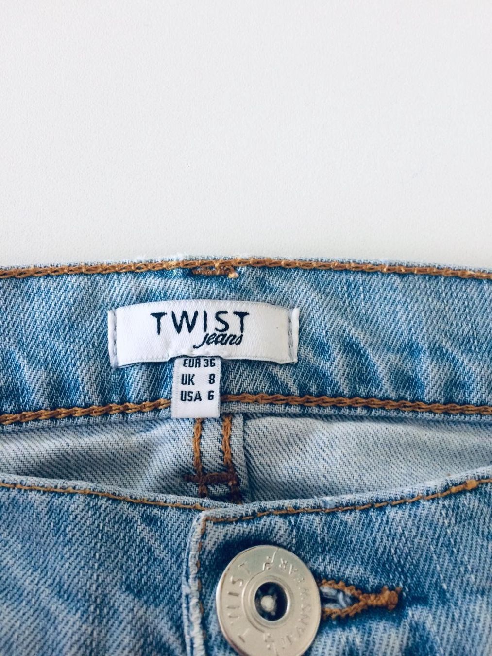 Jeans: Twist Hose Gr. 36 – Usato da Herisau venduto da sen_8w8b 2