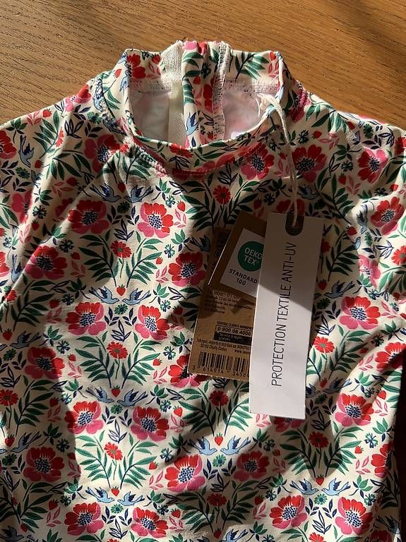 Costumi da bagno: UV-Badeanzug Baby – Usato da Bern venduto da wruva 4
