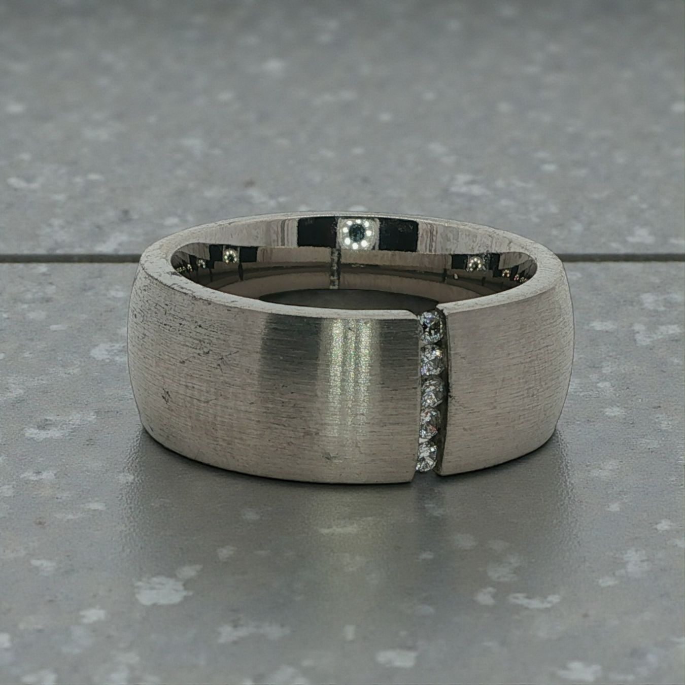 Olga Ribler Anelli: Zirkonia Ring Edelstahl matt Grösse 61 – Nuovo (secondo la descrizione) da Luzern venduto da Schmuckoutlet 3