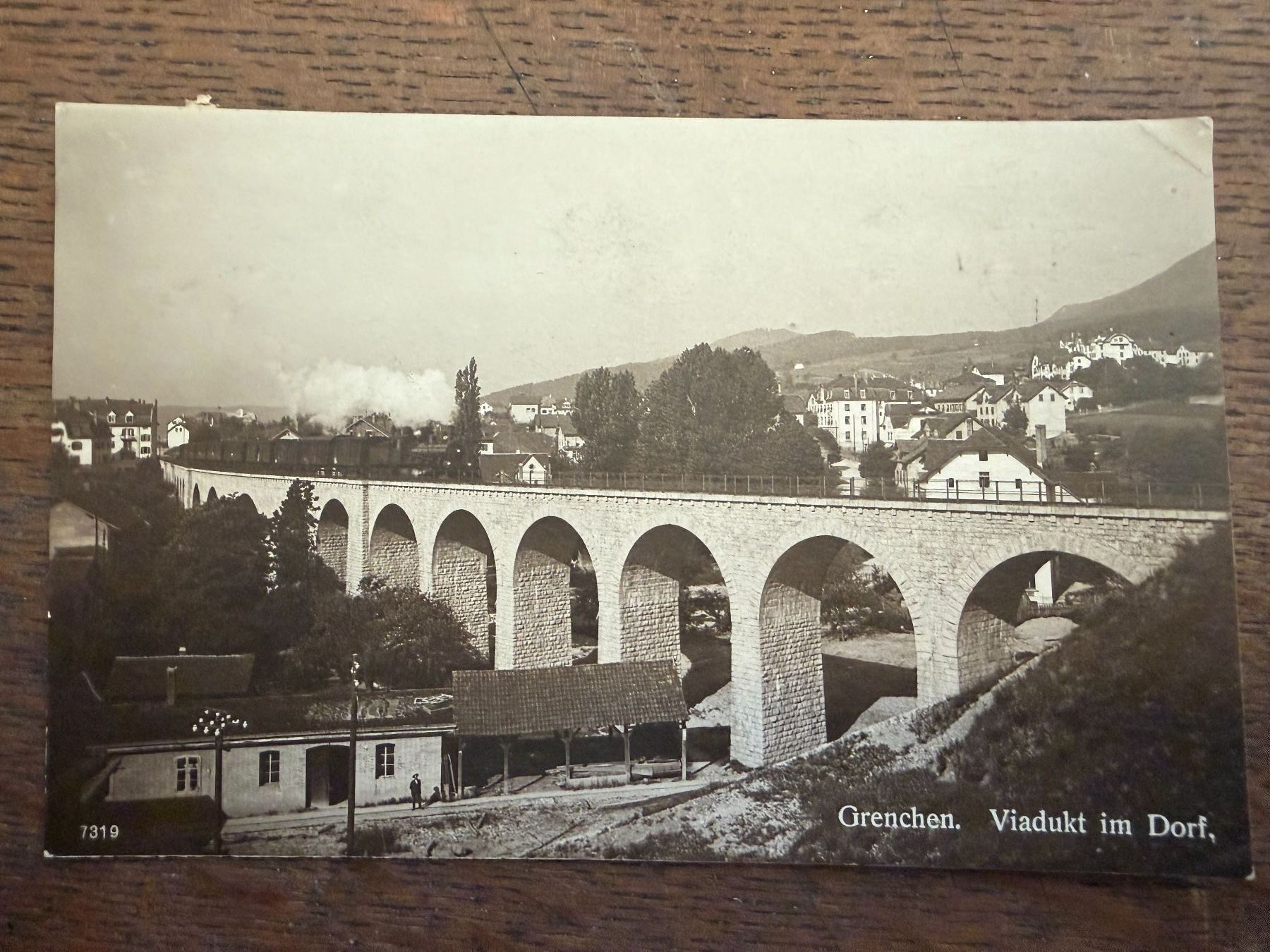 Cartoline postali: GRENCHEN - Viadukt im Dorf  - Ansichtskarte – Usato da Tegerfelden venduto da siebenmacky