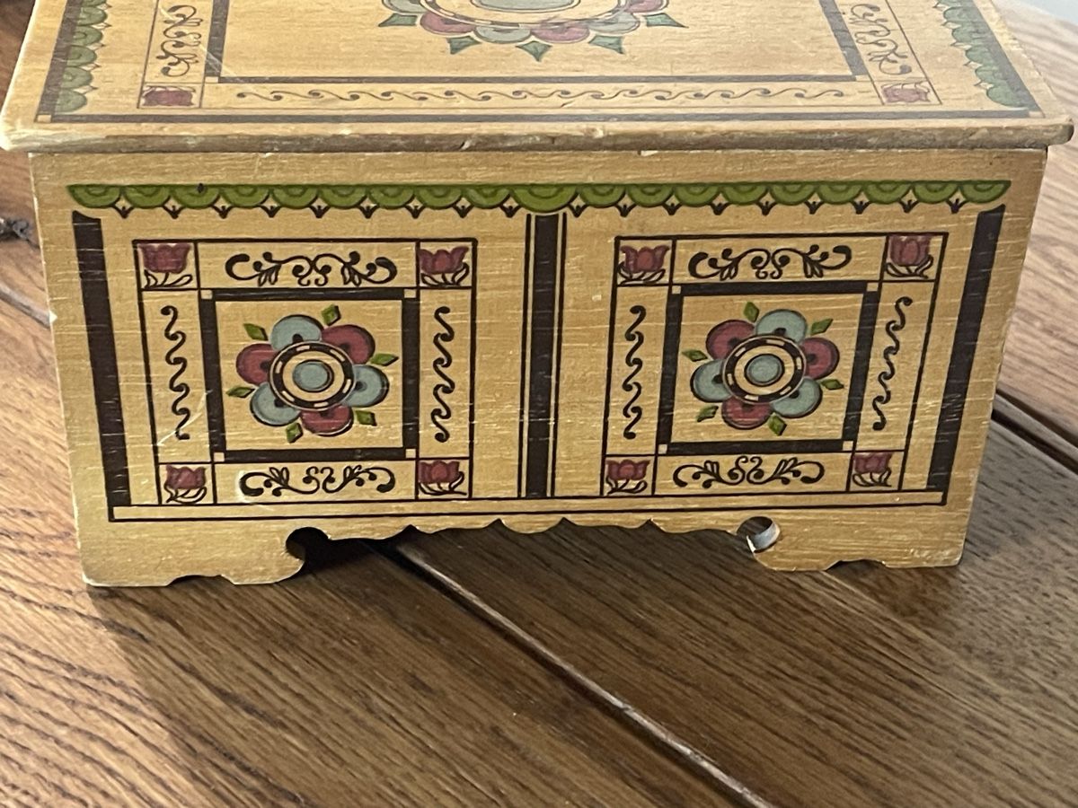 Barattoli: Antike Schatulle aus Holz - Kambly Emmental – Usato da Zuerich venduto da Dorsi 3