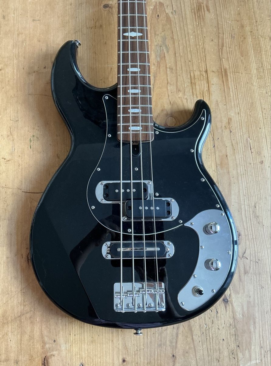 Yamaha Instruments de musique: Yamaha BB424x Bass schwarz – D'occasion à Zürich par nanalouve 2