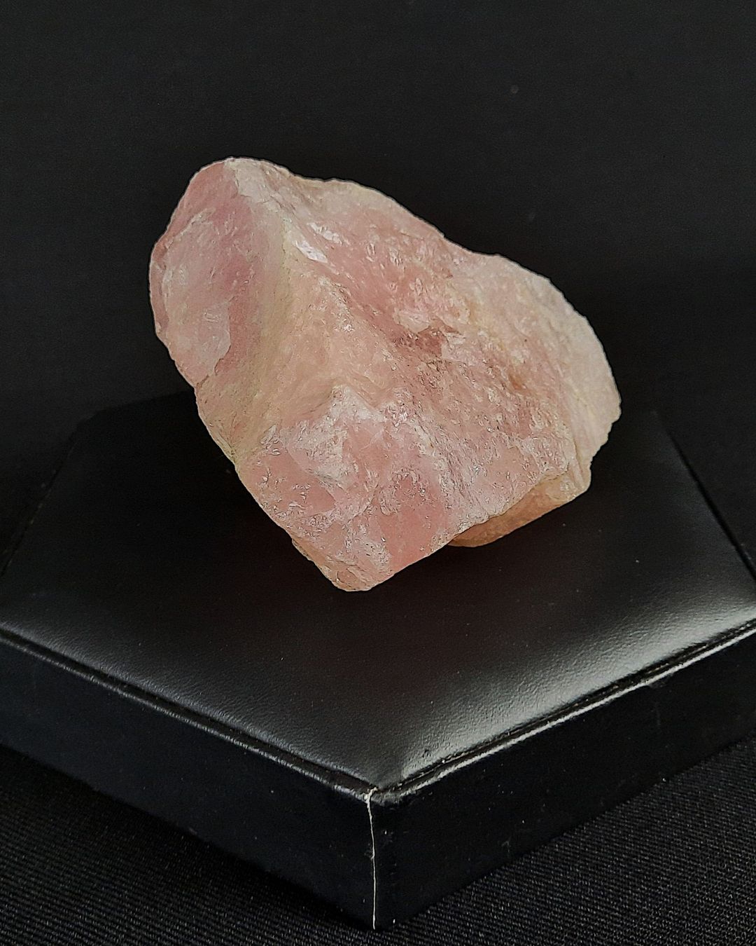 Edelsteine: Rosenquarz Edelstein – Gebraucht aus Beinwil am See von Restwert_Beinwil 2