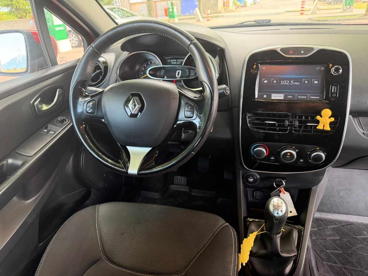 Renault Automobili: Renault Clio 90 – Usato da Buchs SG venduto da mef_78tr 4
