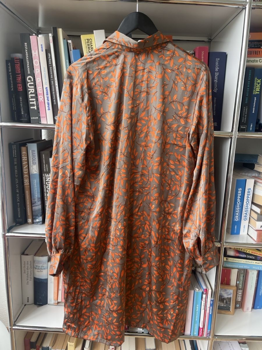 Vestiti: Seide Hemdblusenkleid mit Blättermuster, Grösse M – Nuovo (secondo la descrizione) da Zürich venduto da Paula1992 2