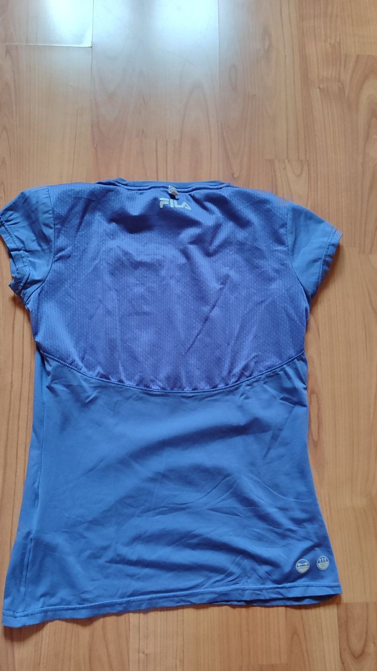 Fila Lotti di vestiti: Kleiderpaket Sportkleider Gr. S-M – Nuovo e nell'imballaggio originale da Brüttisellen venduto da nic_xm7s