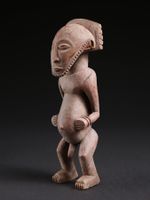 Afrikanische alte männliche Figur der Basikasingo