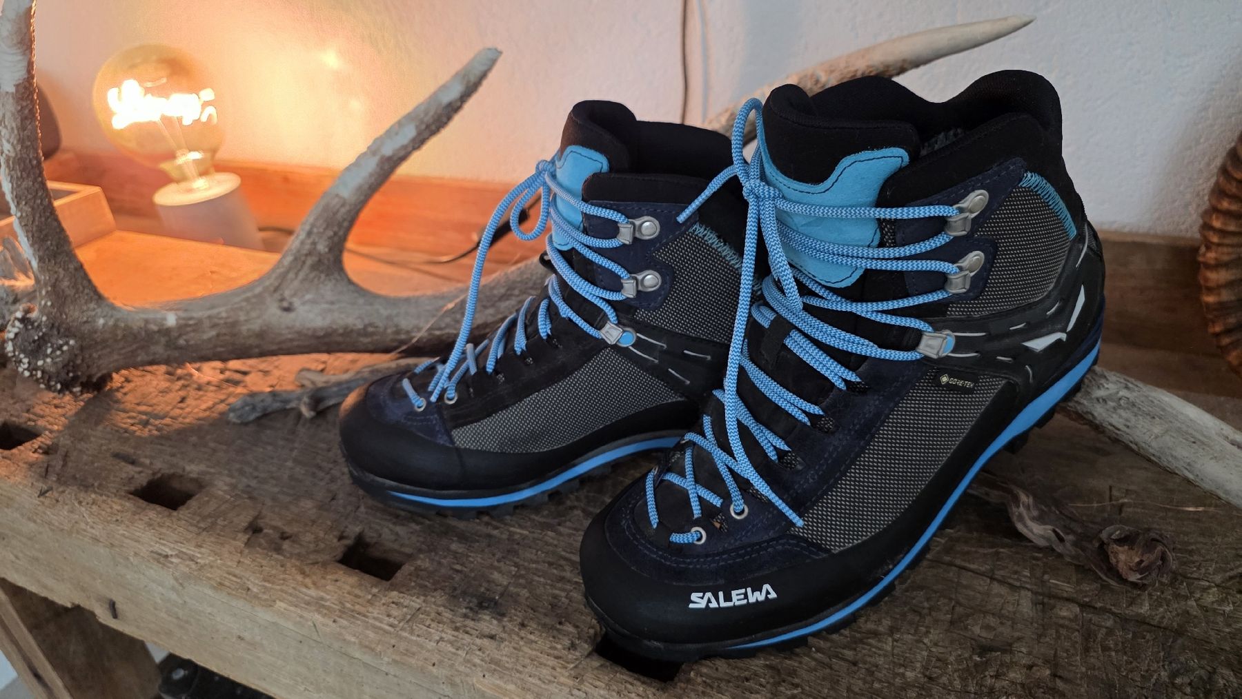 Salewa Damenschuhe: Damen Crow GTX Schuhe – Gebraucht aus Herznach von baebu 1