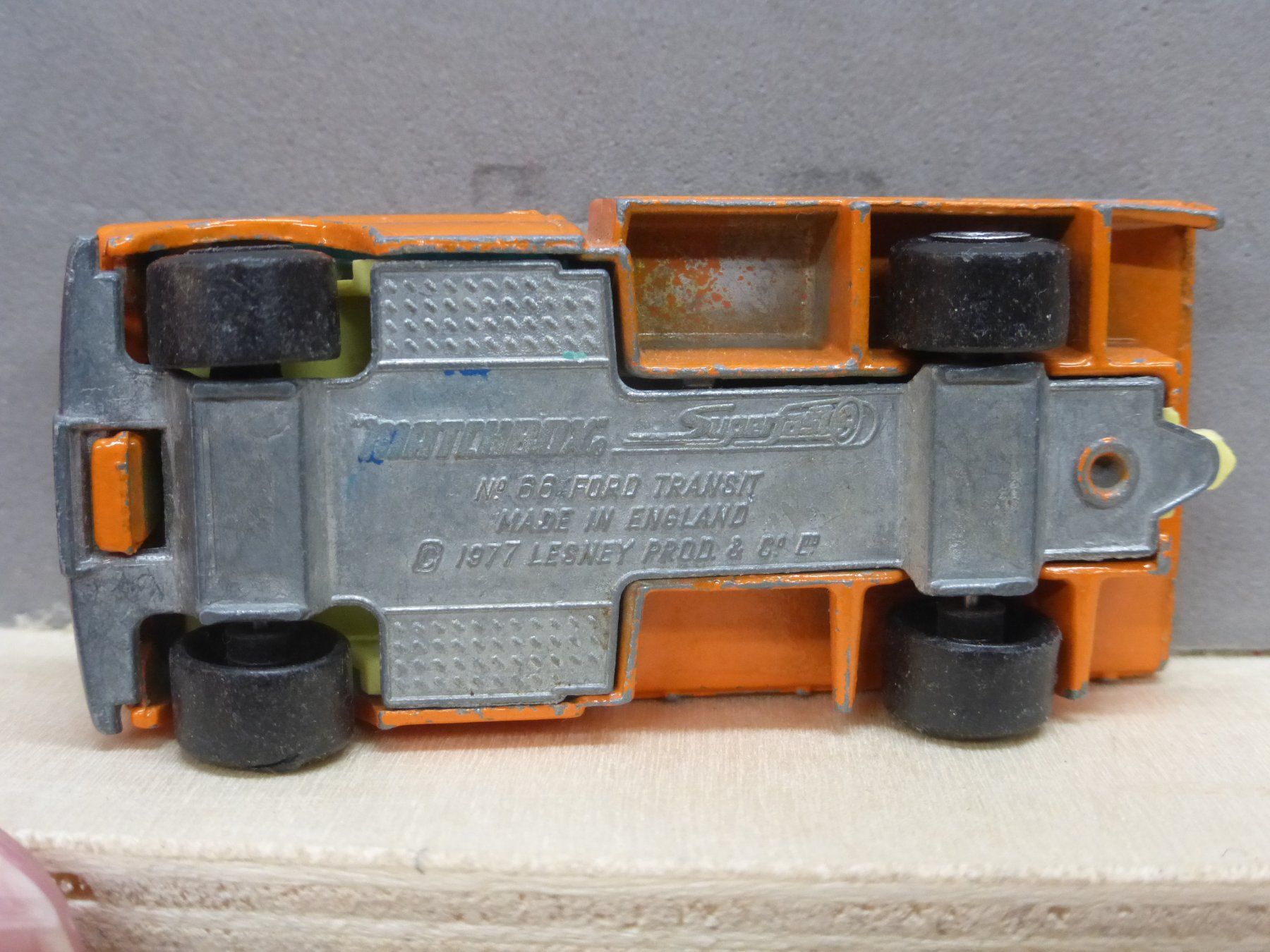 Matchbox Modellautos: Modellauto Matchbox Ford Transit orange – Gebraucht aus Gempen von Smokie72 2