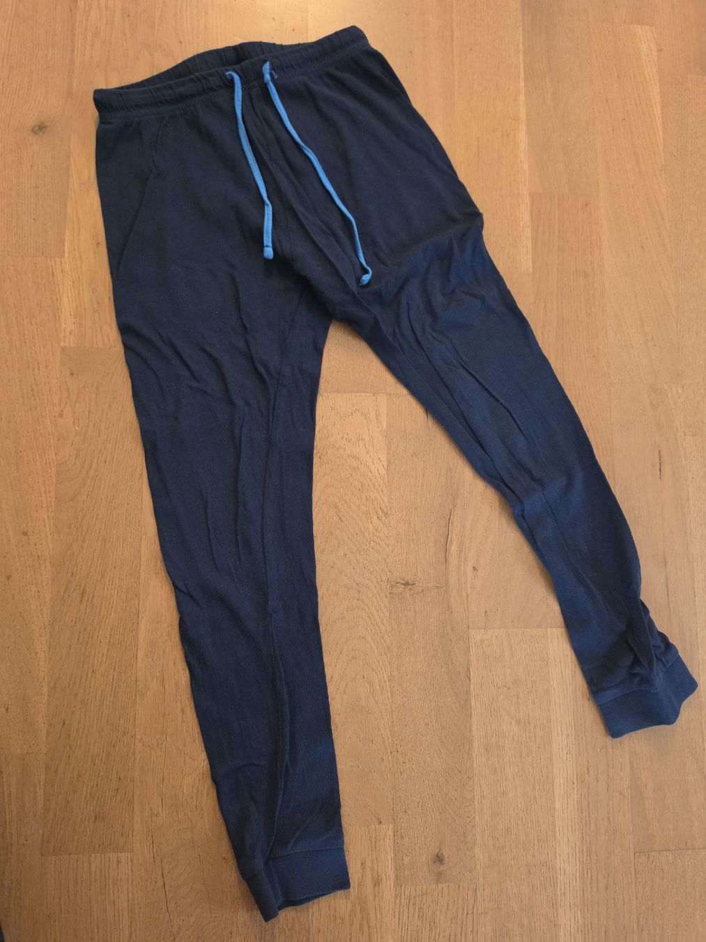 Pigiama & Simili: Pyjama gr 122/128 – Usato da Rümlang venduto da Franny93 2