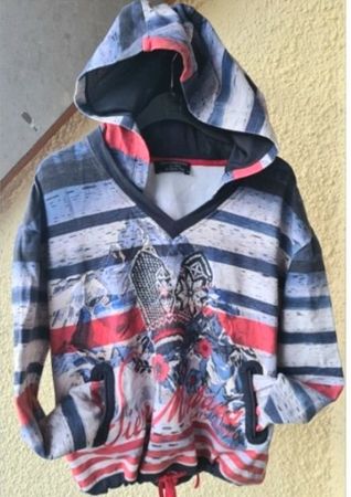 Lisa Campione Hoodie 38, Sierre Montana Valais Suisse