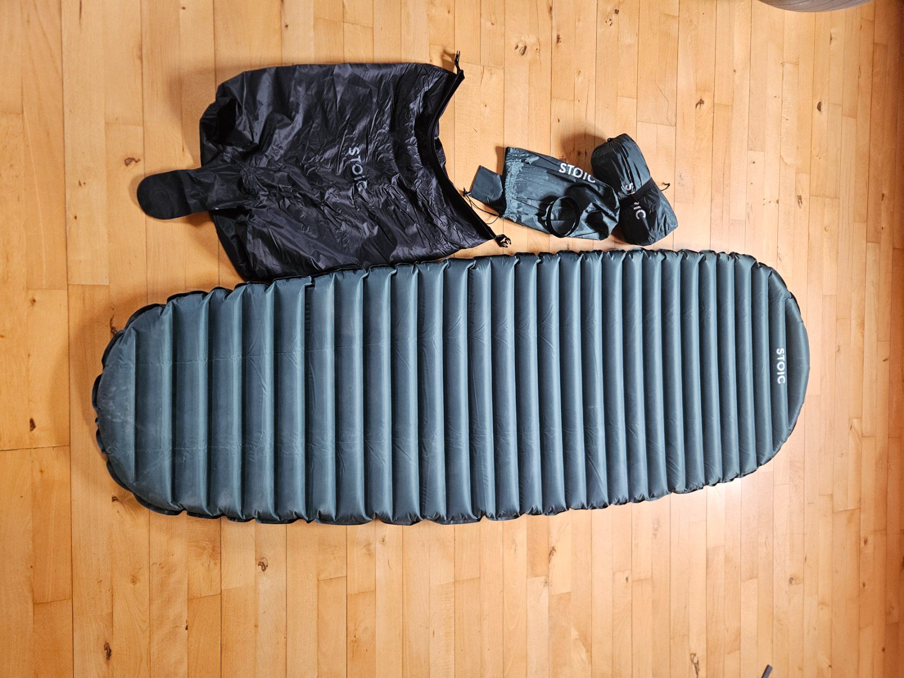 Tappetini fitness: 2x Stoic Isomatte + Luftpumpe – Nuovo (secondo la descrizione) da Kienberg venduto da maca121