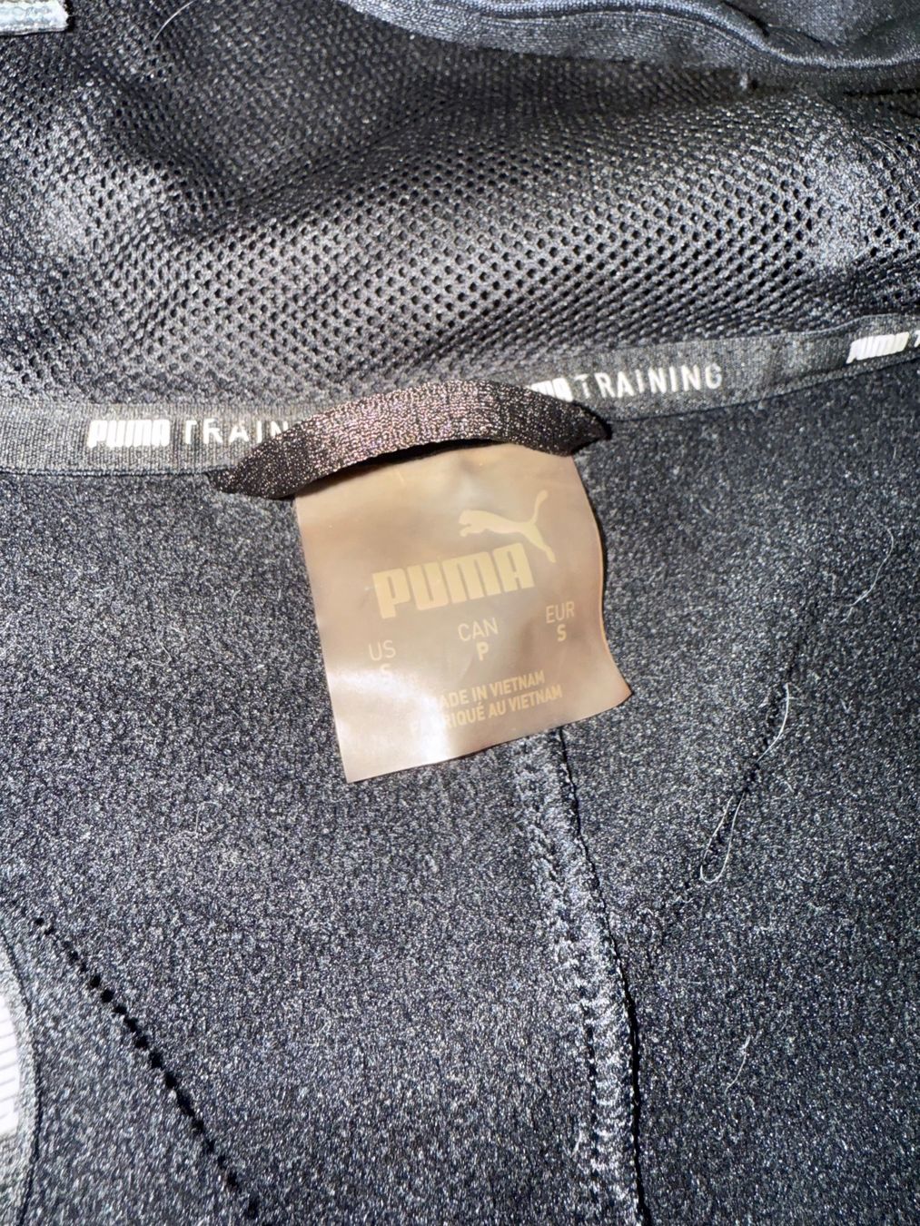 Puma Giacche: Veste Puma sport à capuche S – Usato da Saxon venduto da Diboyzz 4