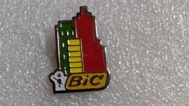 Ansteckpin 272: BiC