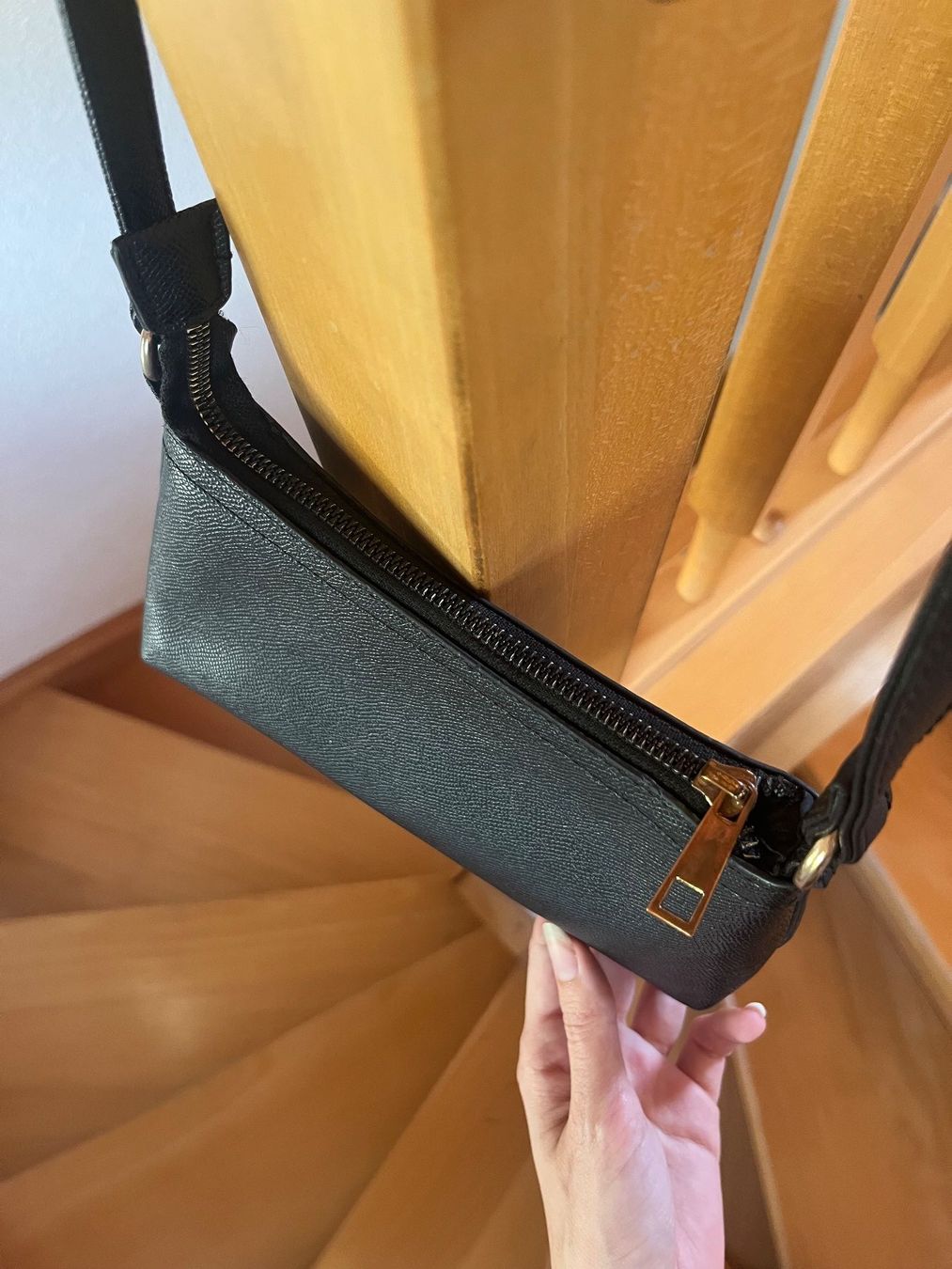 Primark Borse da donna: Mignon petit sac à main noir – Nuovo (secondo la descrizione) da Ardon venduto da chl_j2df 2