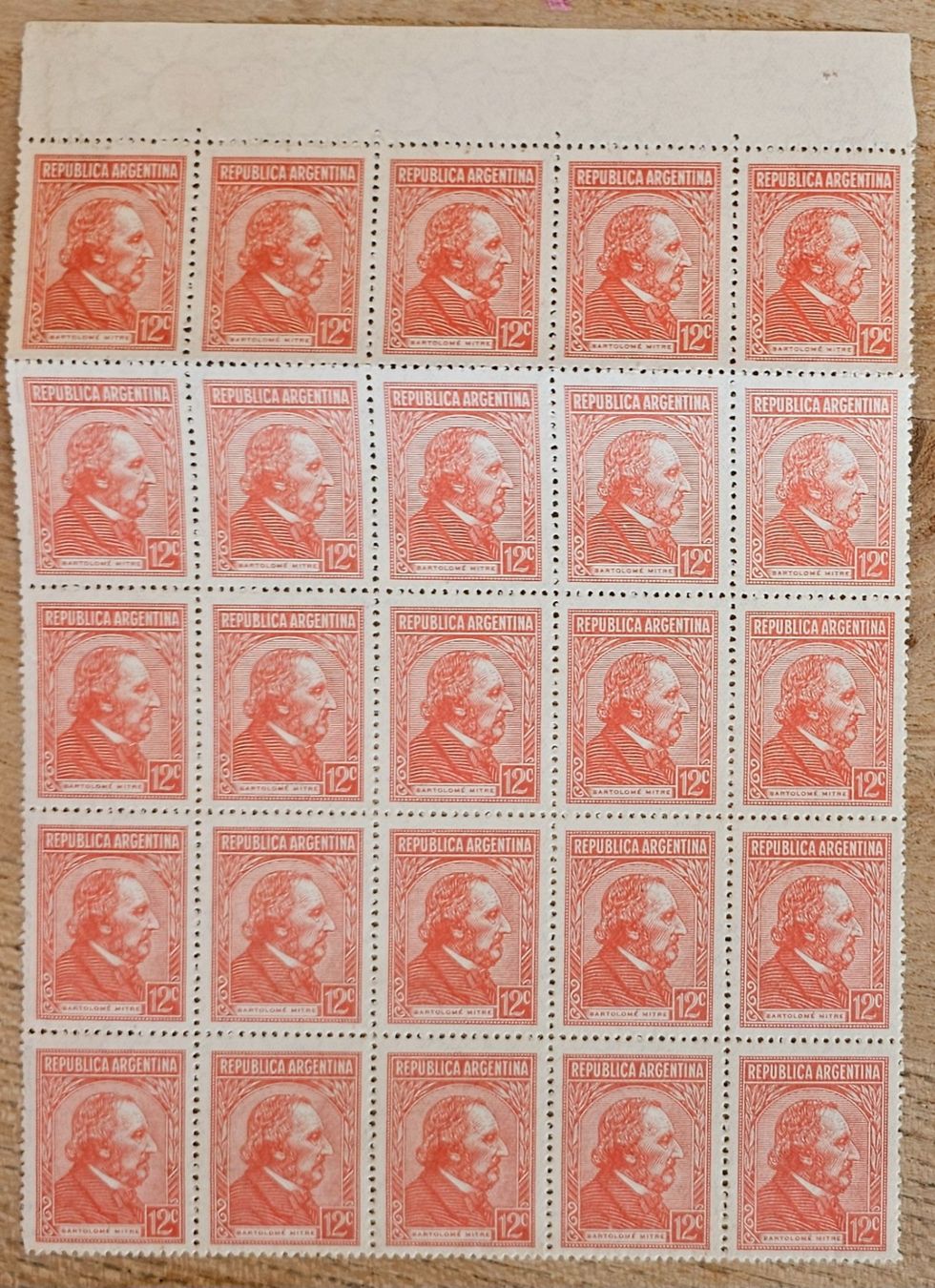 Tutti i francobolli: Argentina - 25 Marken Bogen ** Bartolomé Mitre 1935 – Nuovo (secondo la descrizione) da Les Valettes venduto da Nuba1