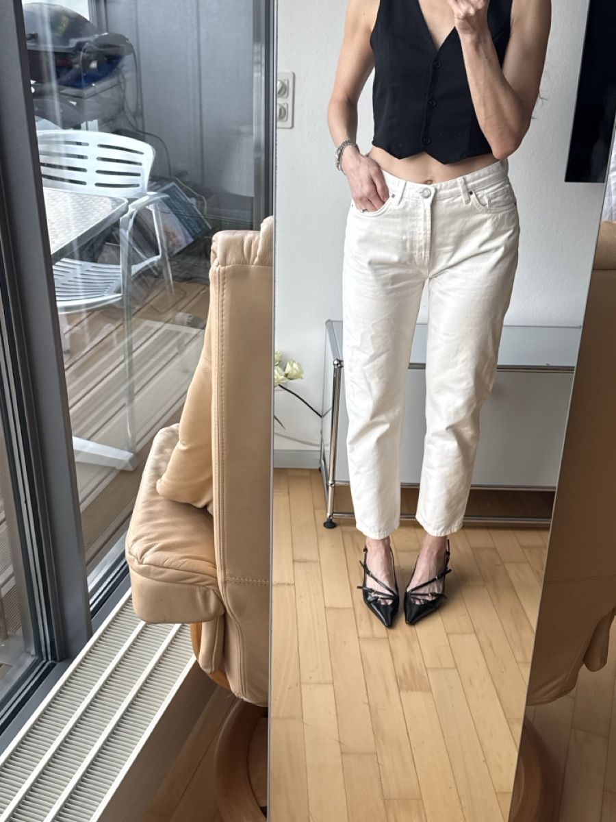Jeans: Stylish Manor  Off-White Denim Jeans - Size 36, Spring! – Usato da Biel/Bienne venduto da TanyaM02