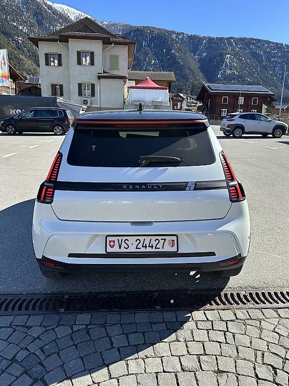 Autos: RENAULT R5 E-Tech Comfort Range 52 kWh Iconic Five – Gebraucht aus Bitsch von seb_6fby 2