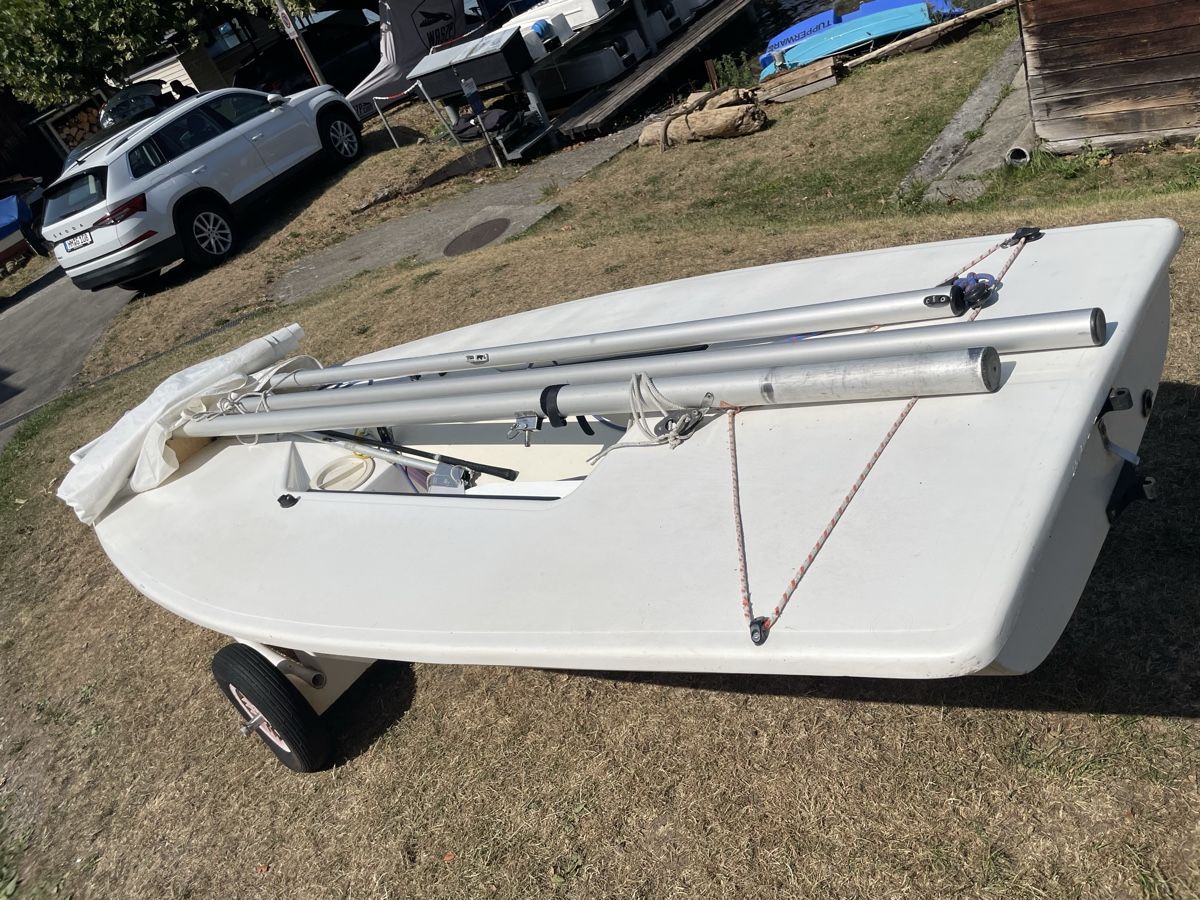 Laser Bateaux: Laser Ilca Segelboot mit Slipwagen – D'occasion à Einigen par Pascolo02 4