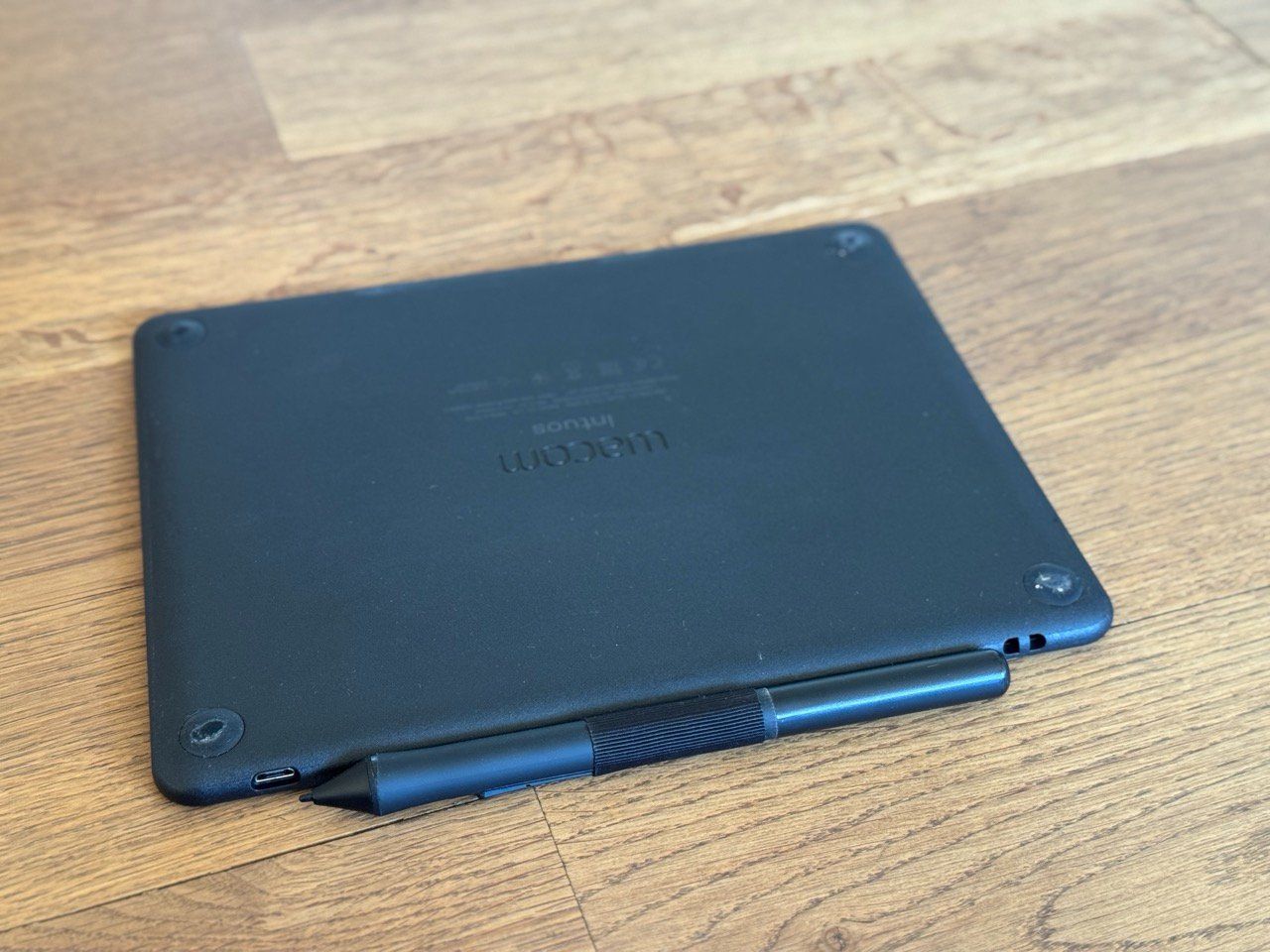 Wacom Tablet PC: Wacom Intuos Bluetooth Grafiktablett mit Stift – Nuovo (secondo la descrizione) da Riehen venduto da lor_d5w8 2