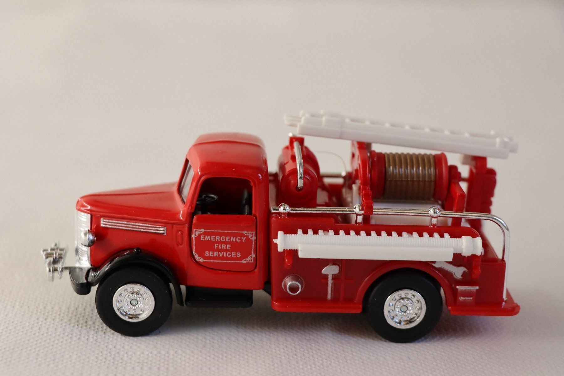 Modellini d'auto: Modellauto Feuerwehrauto (787-791) – Nuovo (secondo la descrizione) da Bäriswil BE venduto da WWYN-Liquidationen
