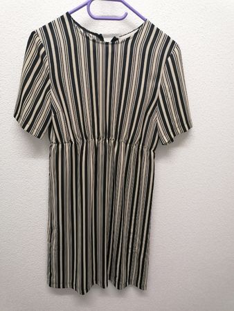 Neues Kleid, ungetragen, Gr. 36, Top Marke Cristina Gavioli