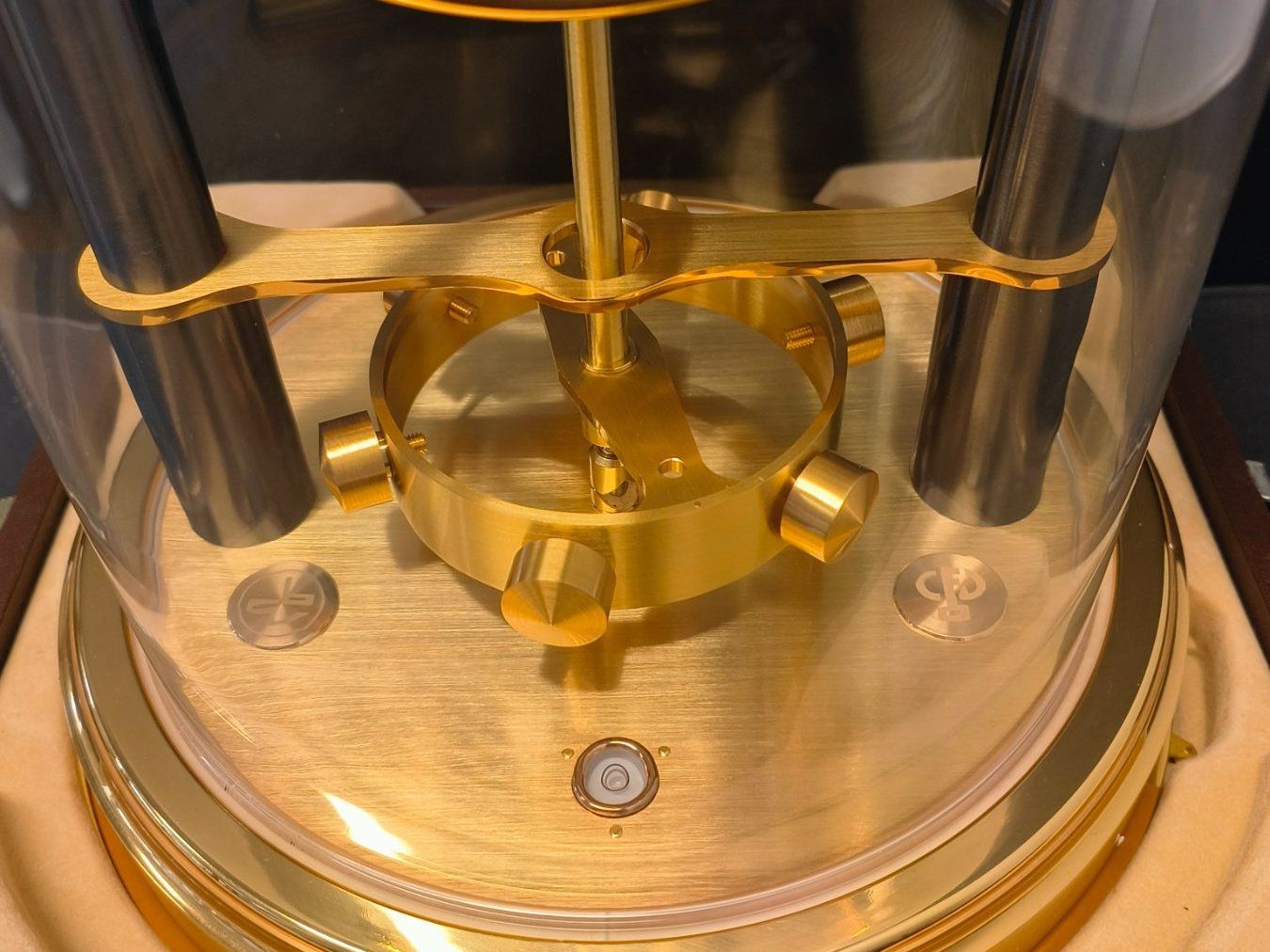 Jaeger-Lecoultre Stand- & Wanduhren: Jaeger-Lecoultre – Gebraucht aus La Chaux-de-Fonds von curtitswisswatches 4