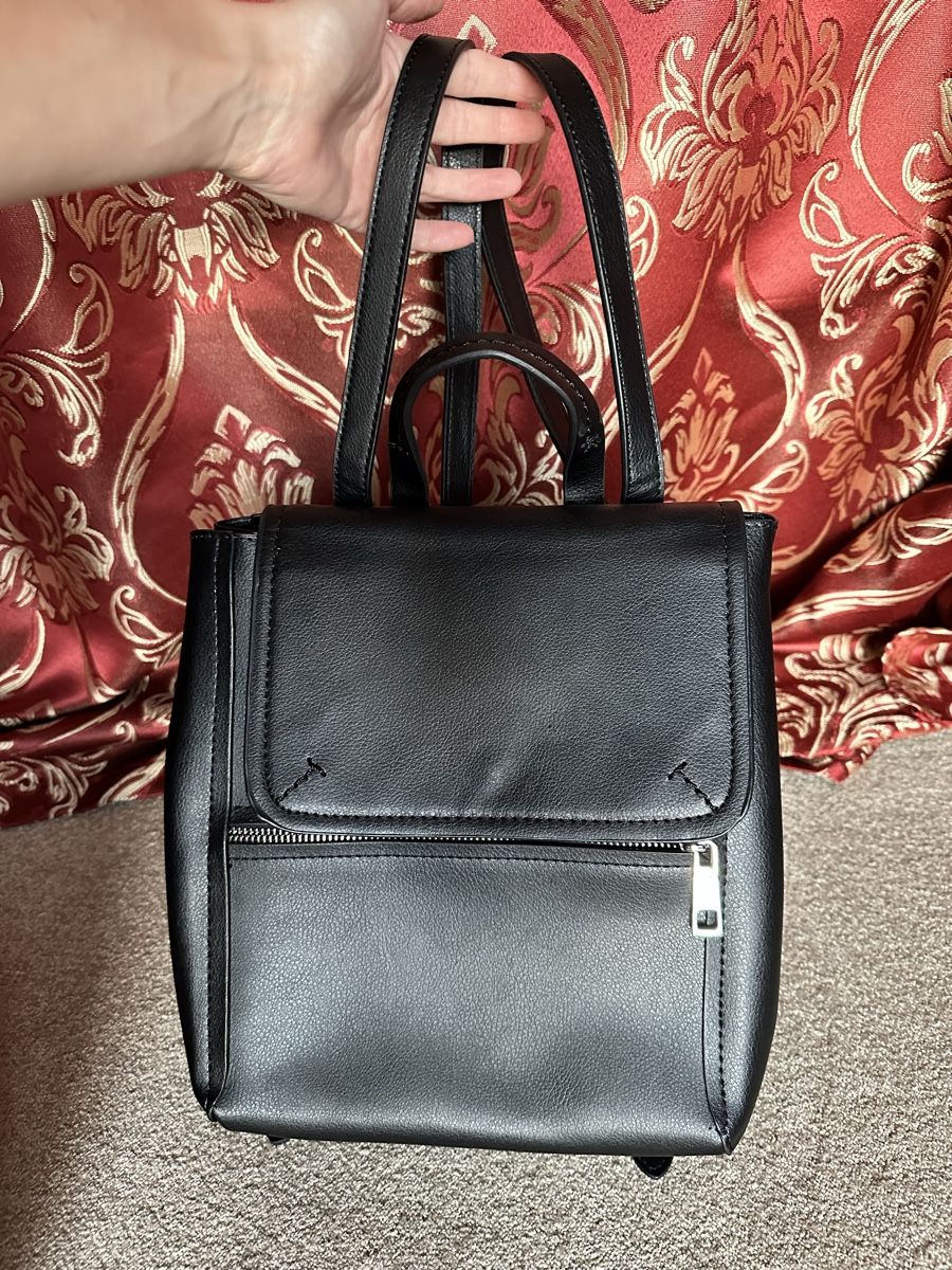 Zaini: Rucksack, schwarz, silber, wie neu – Nuovo (secondo la descrizione) da Zollikon venduto da into-the-west