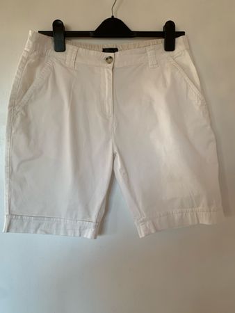 Chicoree Short blanc Taille M coton spandex bon état