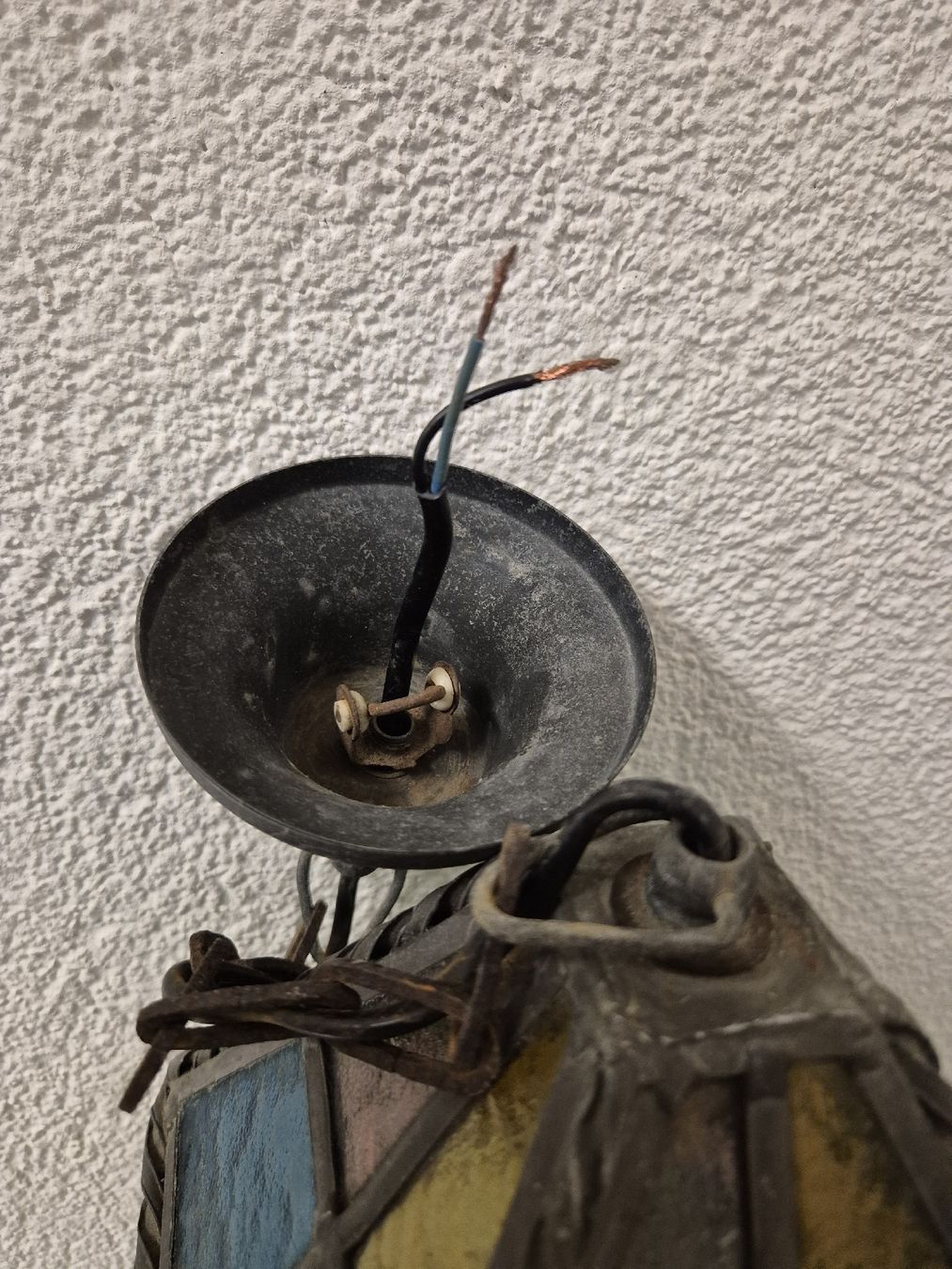 Lampadari & plafoniere: Alte Deckenlampe / Pendelleuchte /Laterne mit Bleiverglasung – Usato da Uster venduto da newwave0 9