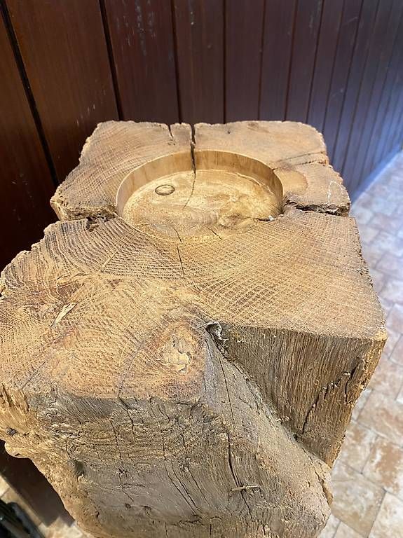 Articles en bois: 300 jähriger original Eichenpfahl mit Glas – D'occasion à Goldach par 1963ruthlanter 1