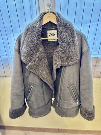 Veste doublée Zara gris imitation cuir             taille L