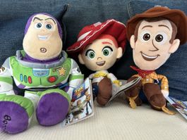 Original Disney Plüsch aus Toystory 5 Woody, Jesse und Buzz