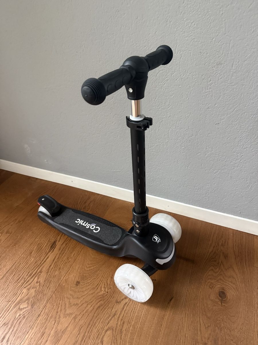 Kickboard: Kickboard – Neu (gemäss Beschreibung) aus Horgen von nad_68nw