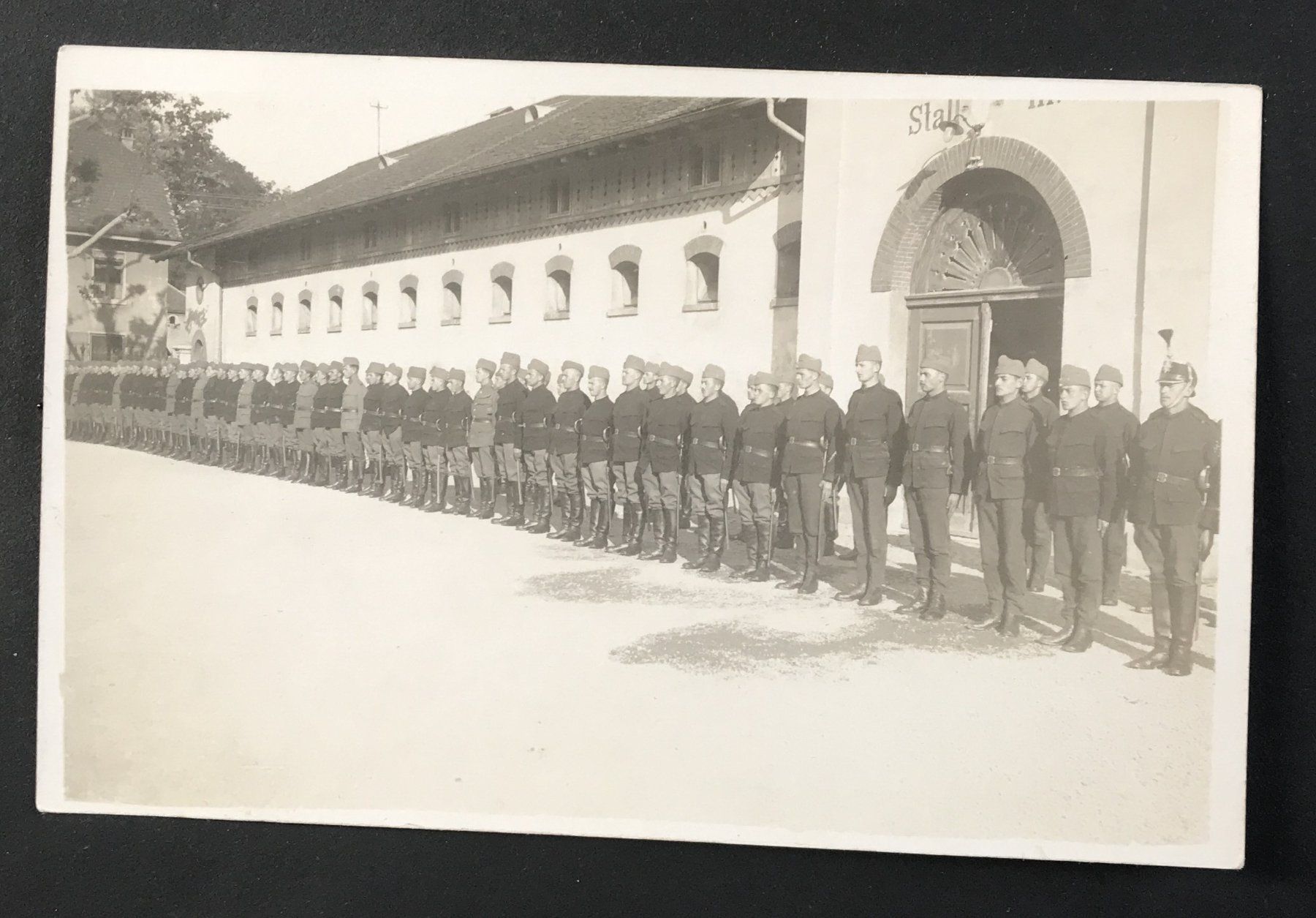 Cartoline postali: ANTIKE ANSICHTSKARTE ARMEE – Usato da Ostermundigen venduto da wini63