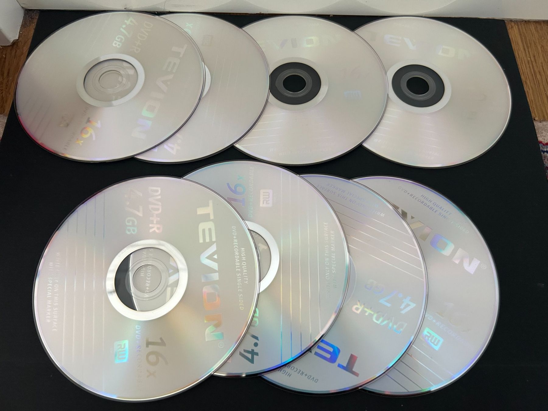 Tutti i DVDs: 8 DVD+R Rohlinge - 8 DVD+R vierges – Nuovo (secondo la descrizione) da Küsnacht ZH venduto da filo_fila8700 1