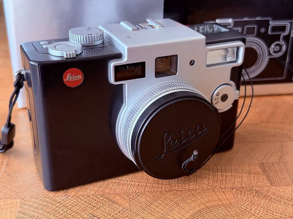 Leica Fotocamera: Leica Digilux 1 Camera in TOP condition – Usato da Neuchatel venduto da Pancrazi 1