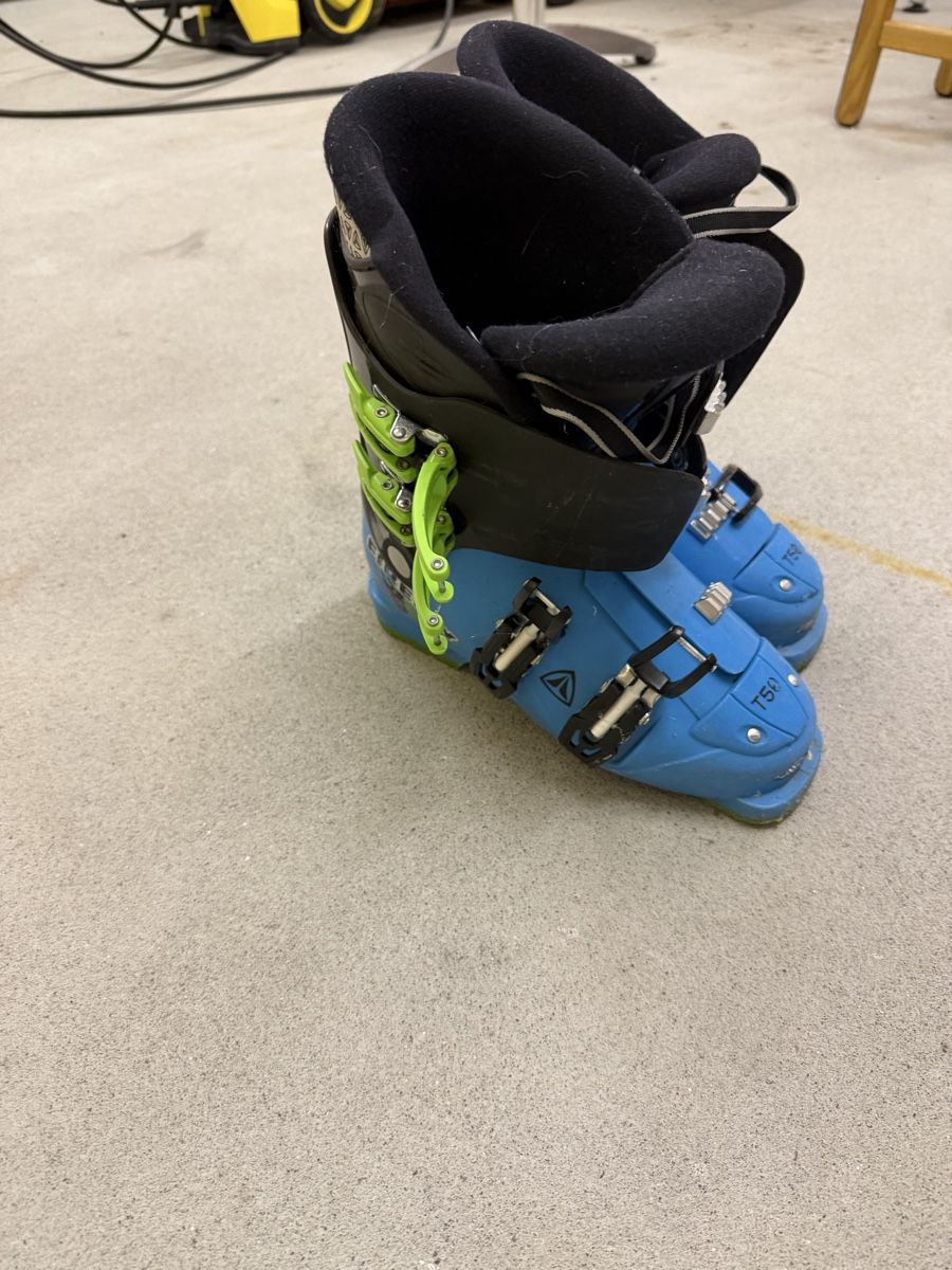 Scarpe da uomo: Skischuh Grösse 40 – Usato da Rain venduto da sve_v9g8 3