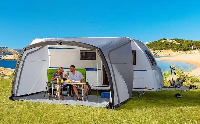 Tentes: Wohnwagen Sonnenvordach mit Luft – D'occasion à Zuchwil par Kmogli1 2