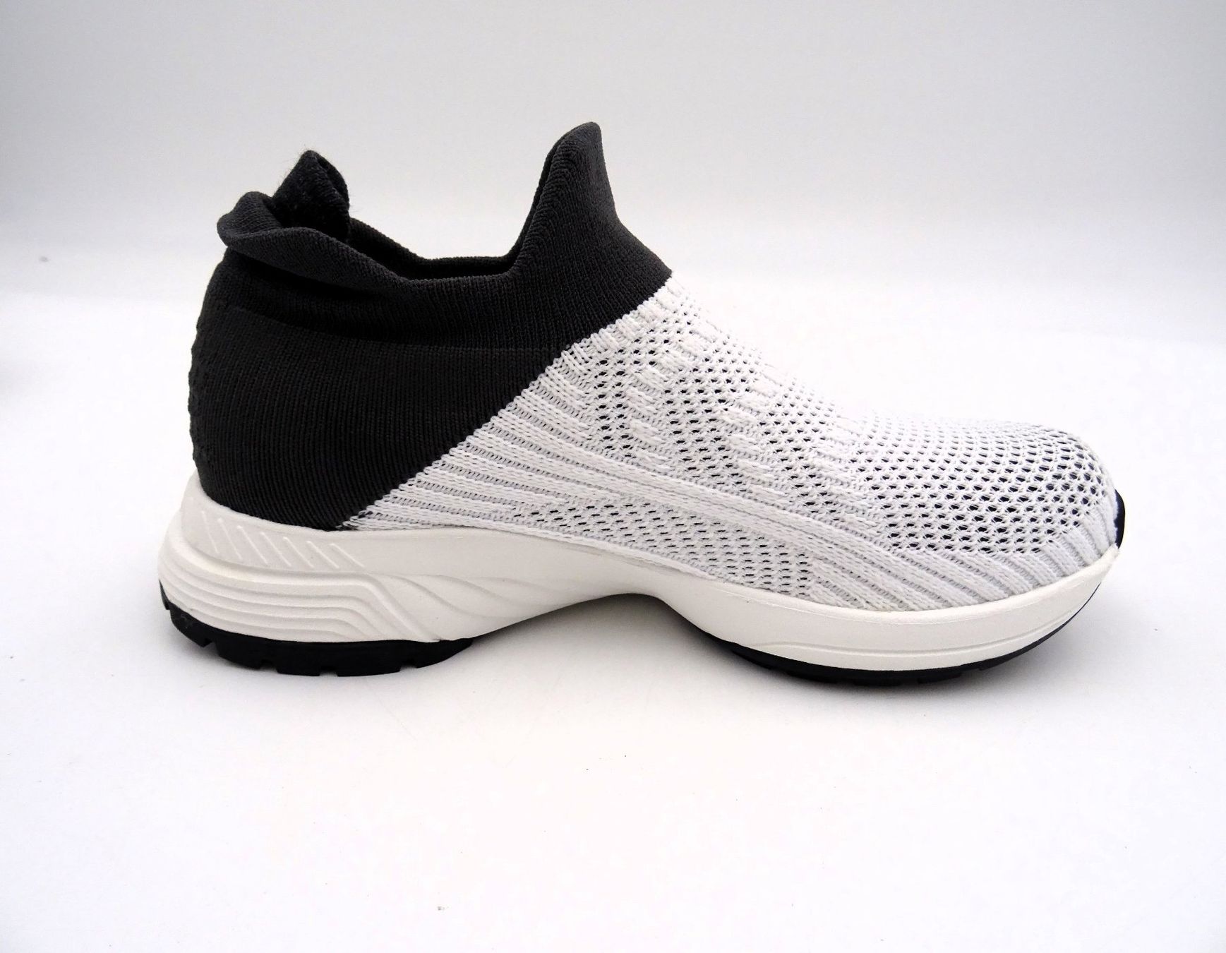 UYN Damenschuhe: UYN FREE FLOW MASTER, WHITE/GREY, GR. 35 – Neu und originalverpackt aus Winterthur von Restwert_Winterthur 2