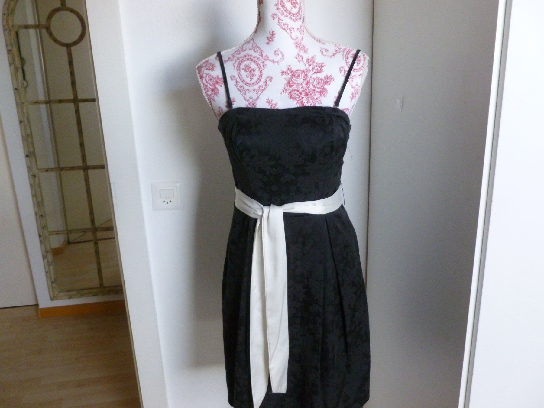 Robes: Kleid – D'occasion à Arlesheim par Jadur 2