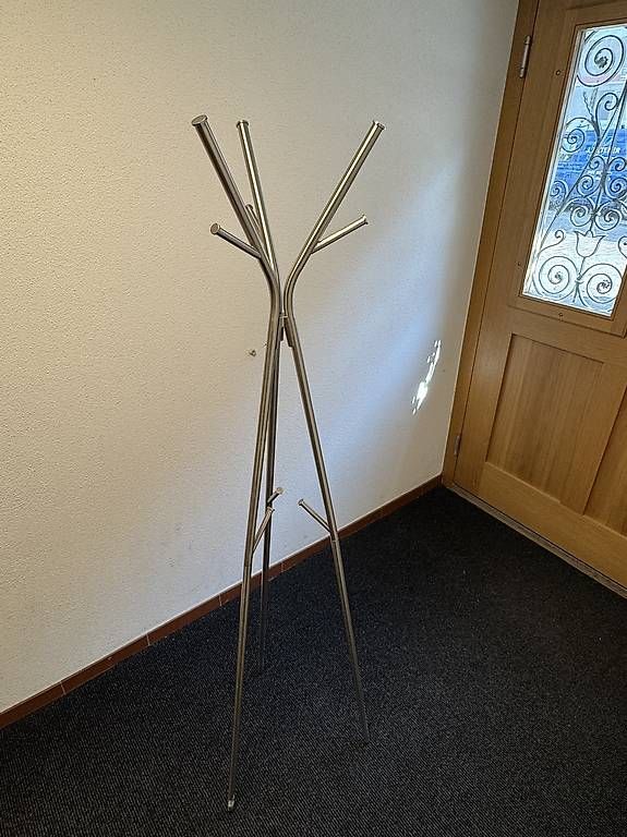 Porte manteau: Kleiderständer – D'occasion à Winterthur par chrigelable